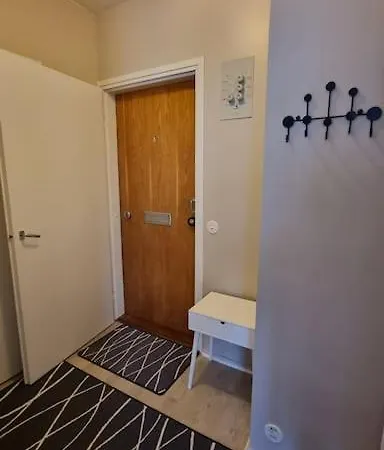 Apartamento Kompakti Yksioe Sairaalan Laehellae *